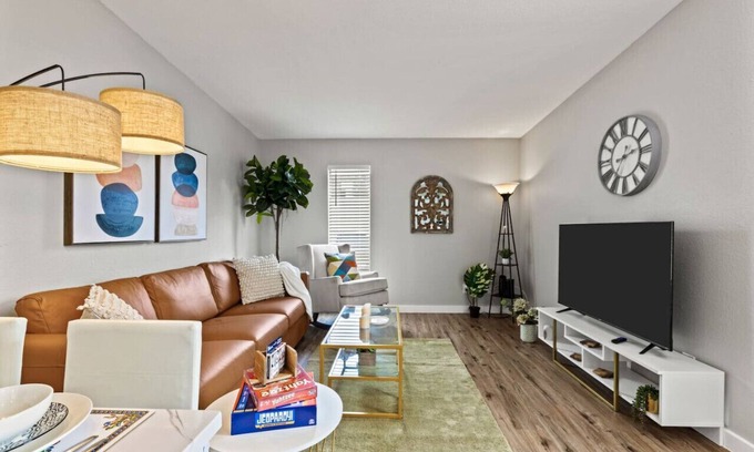 Central Arlington Apartment | Minutes AWAY from ALL the FUN and Action! 2BD unit