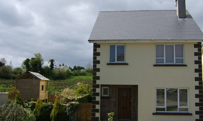 Curracloe House | Minutes from Irelands #1 Beach!
