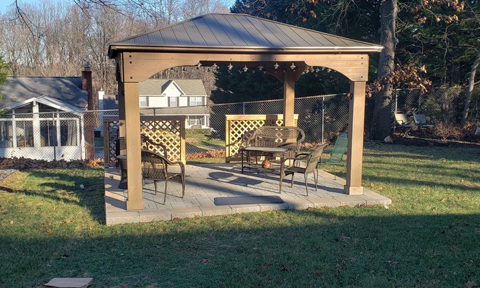 Fort Washington House | Minutes from National Harbor. Family-friendly home in a quiet neighborhood.