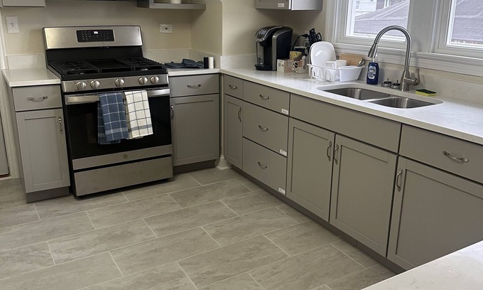 North Chicago Apartment | Minutes from Naval Base & Six Flags