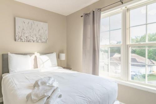 Columbus House | Minutes to Benning Two-Story Oasis Benning Bliss