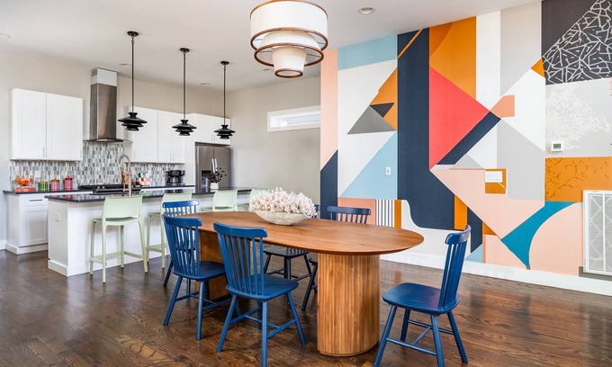 Berry Hill House | Minutes to Downtown Nashville: Game Room + Rooftop Deck