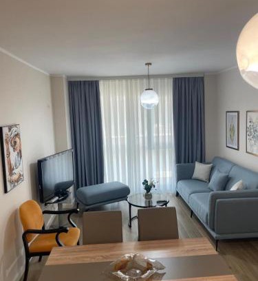 Shengjin Apartment | Mira Mare Family Apartment
