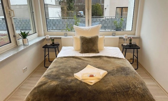 Leonberg Condo | Miracle House Leonberg: