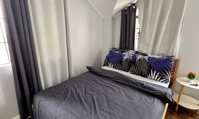 Baguio House | Mirador Suites for Family/Group/Friends beside Mirador EcoPark