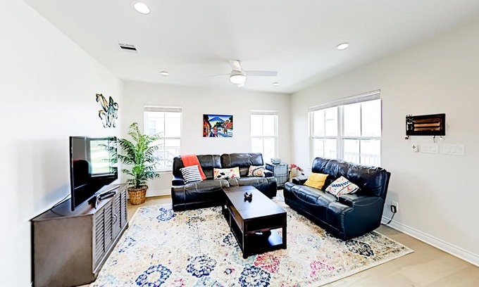 Terramar Beach House | Miramar Mariner
