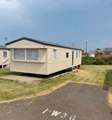 Leysdown-on-Sea Apartment | Miranda and Pauls Caravan