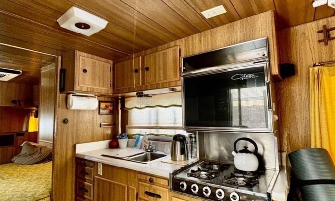 Rickreall House | Miss Darlene the Time Machine awaits! So cozy and comfortable!!