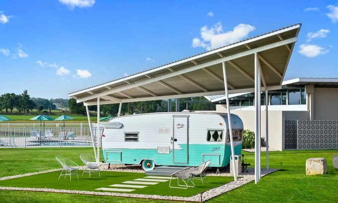 Willow City House | Miss Mary Longbottom - Glamping, Pool & Fireplace