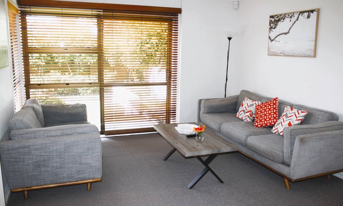 Mission Bay House | Mission Bay Beach House. Pet-Friendly