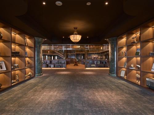Yashio Onsen Hotel | Mission Hills Hotel