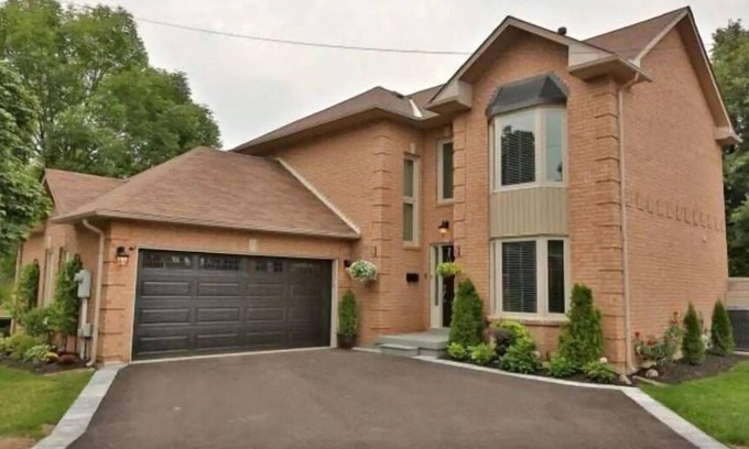 Lisgar House | Mississauga Manor - Meadowvale