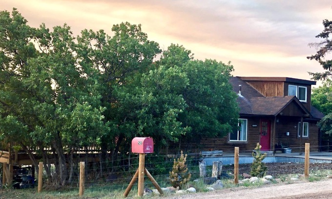 Carbondale House | Missouri Heights Comfort and Convenience. Great location, 1/2 hour to Aspen.