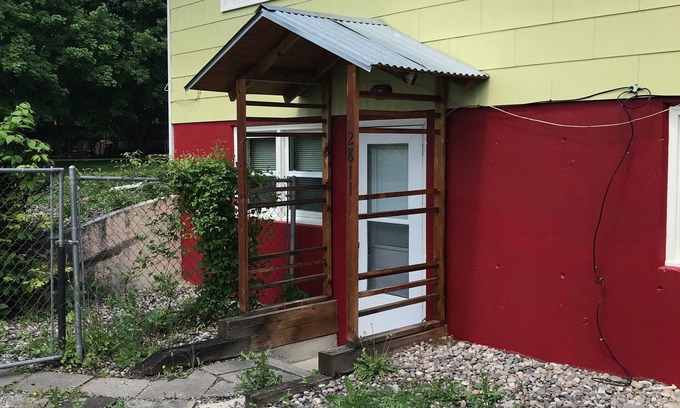 Billings House | Missouri Retreat Bnb