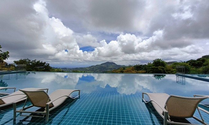 Cebu Island Resort | Mist Mountain Resort powered by Cocotel
