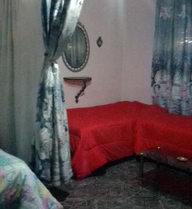 Dorrego Apartment | Mistela Altos de Mendoza- Departamentos y Habitaciones Sala con tragamonedas Zona Residencial a pasos de Ciudad- Tours de viajes- Merienda de Bienvenida - Viaje al Aeropuerto gratis -