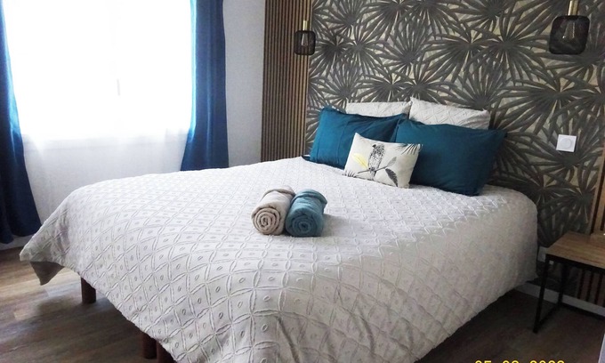 Nogent-le-Rotrou Apartment | Mister Hinster - Studio Tout Confort, Centre de Nogent-le-rotrou