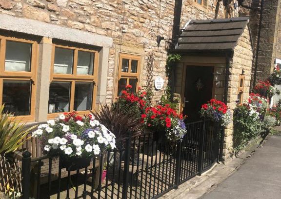 Foulridge House | Mistletoe Cottage