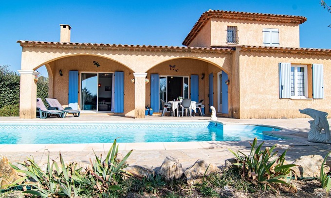 Regusse House | Mistral by Interhome