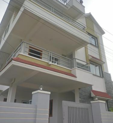 Gachibowli Bed & Breakfast | Misty Lake Guest House