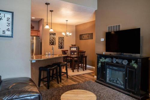 Donnelly House | Misty Mountain Townhouse