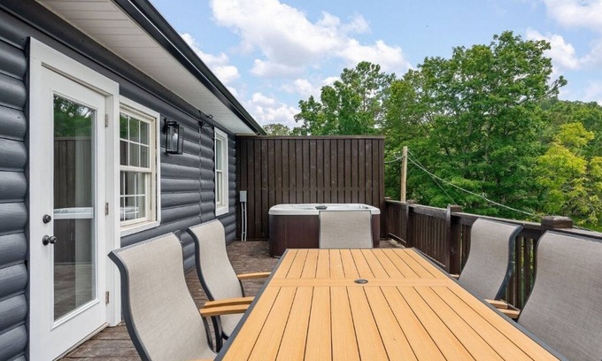 Celina Cabin | Mitchell Creek Marina Villa 1
