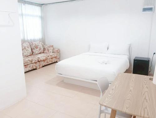 Ploenchit Apartment | Mitr INN Sukhumvit 2 - BTS Nana