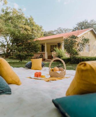 Moshi House | Mkoani Homestay