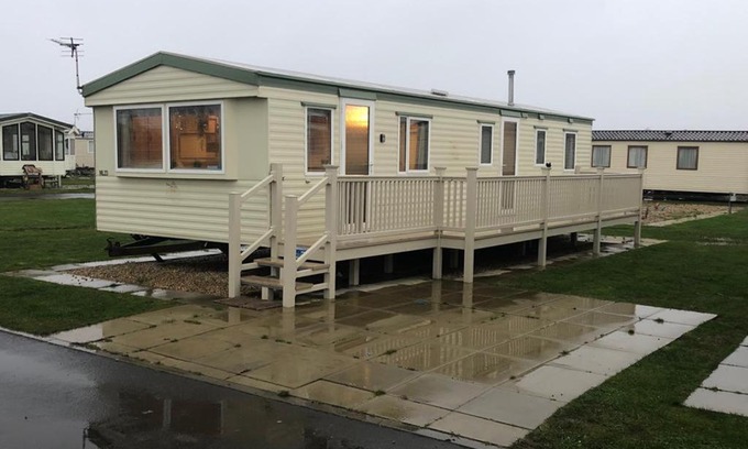 Chapel Saint Leonards Apartment | ML23 8 BERTH CARAVAN GOLDEN PALM CHAPEL ST LEONARDS