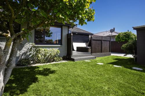 Burnside House | MM Villa - Christchurch Holiday Home
