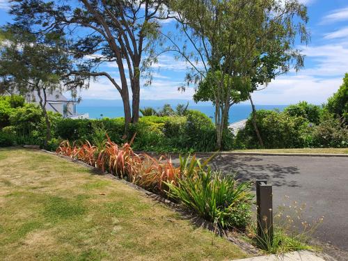 Nelson House | MoanaViews