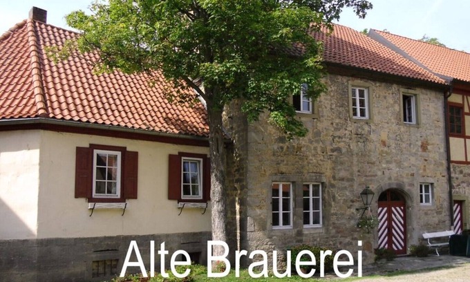Unsleben House | Moated castle Unsleben, old brewery