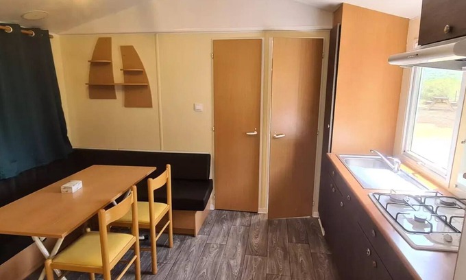 Bizanet House | Mobil Home Cigale + Clim + TV 32m2 - 2 Schlafzimmer 4 Personen