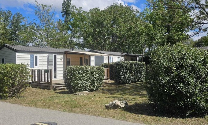 La Roque-d'Antheron House | Mobil-home Camping les Iscles