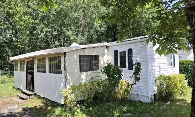 Sadirac House | Mobil-Home Sonnenblume 3 Zimmer 5 Personen Klimaanlage + TV
