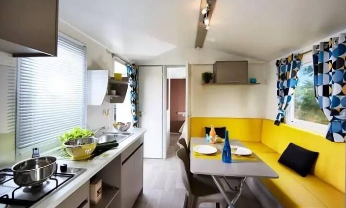 Saint-Paul-de-Vezelin House | Mobilheim 25 m2/2 Schlafzimmer - überdachte Terrasse TV 5 Personen