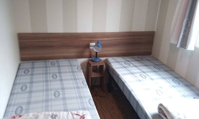 Saint-Chamassy House | Mobilhome Dans Camping, Proche des Eyzie