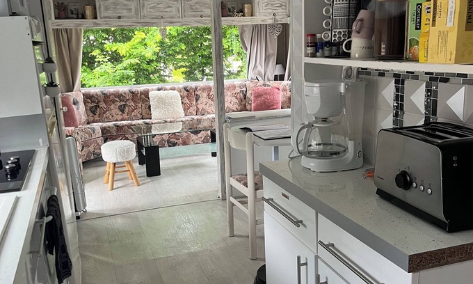 Saint-Romain-sur-Cher House | Mobilhome privé 10 min zoo de beauval /château de la vallée de la Loire