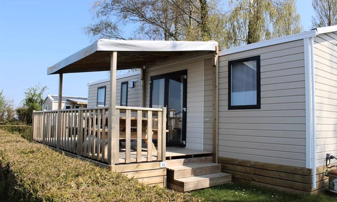 Balleroy House | Mobilhome Nirvana 4 Schlafzimmer + 1 Badezimmer - 40 m2 + halb überdachte Terrasse 8 Personen
