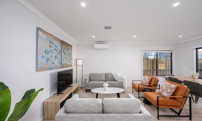 Burnside House | Modeina Modern Brand New 4BR Home