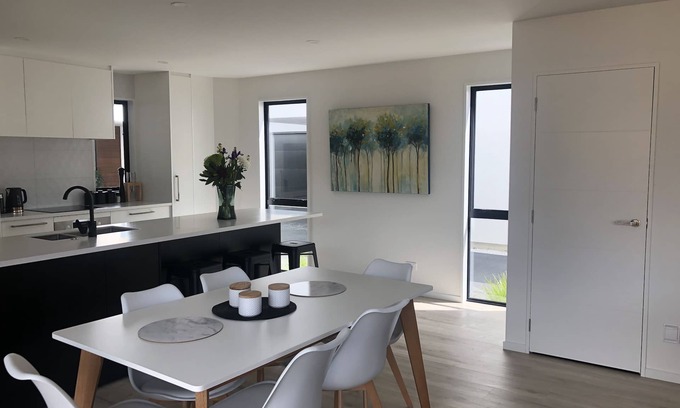 Christchurch City Centre House | Modern central 4 bedroom town house