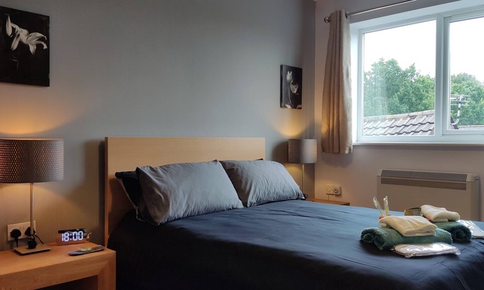 Wigan Apartment | Modern 1-bed Flat in Wigan
