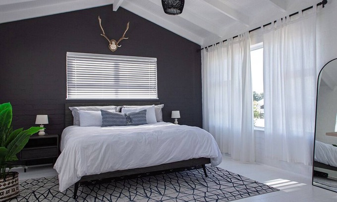 Marina da Gama Cottage | Modern 1-bedroom cottage 20 minutes south of Cape Town