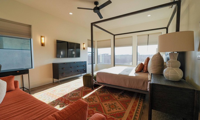 Ivins Villa | Modern 1-bedroom villa in Ivins with WiFi, AC, and access to pool, hot tub