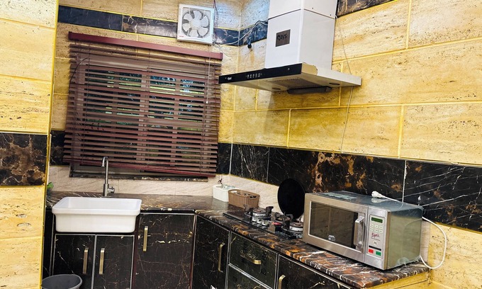 Gulberg Apartment | Modern 1BR Apartment & Kitchen Near MM Alam, Gulberg 3, Liberty Market, Stadium