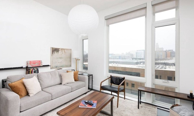 Milwaukee Apartment | Modern 1BR Apt with Skywalk to Fiserv, Rooftop, and Parking