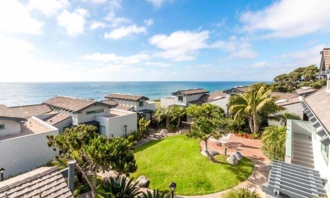 Del Mar Condo | Modern 1BR Condo with Hot Tub Wave Crest at Del Mar