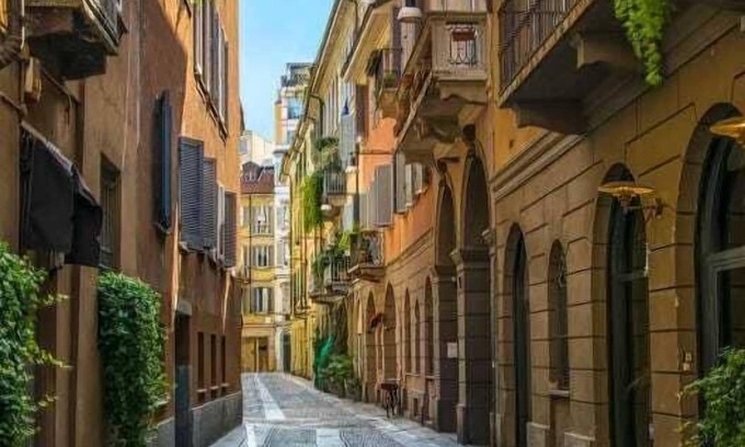 Somma Lombardo Apartment | Modern 1BR Suite Nearby Malpensa Airport