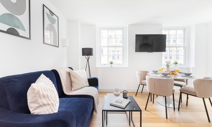 Fitzrovia Apartment | Modern 1BR with Balcony by Soho