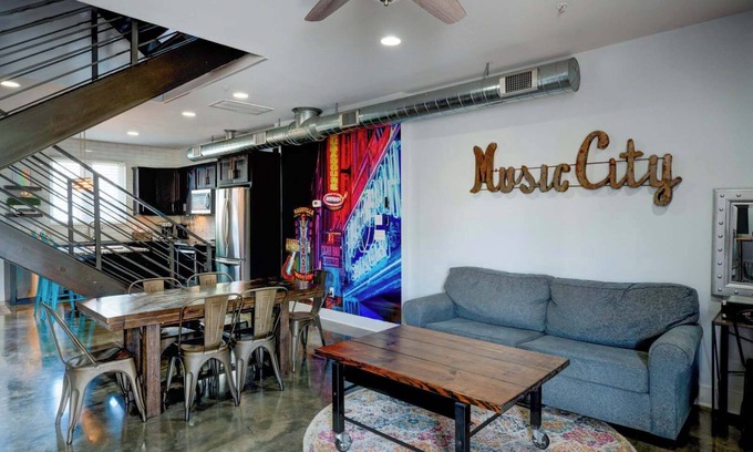 Cleveland Park House | Modern 2 BDR Townhome Minutes from Downtown!